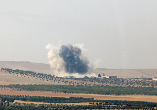 الجيش التركى يواصل قصف الحدود السورية 